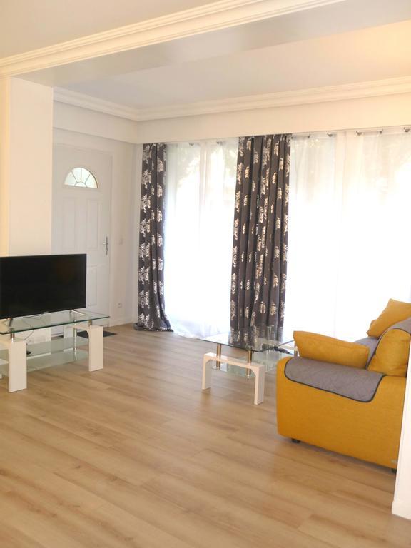 Tourelle Apartment Gagny Luaran gambar